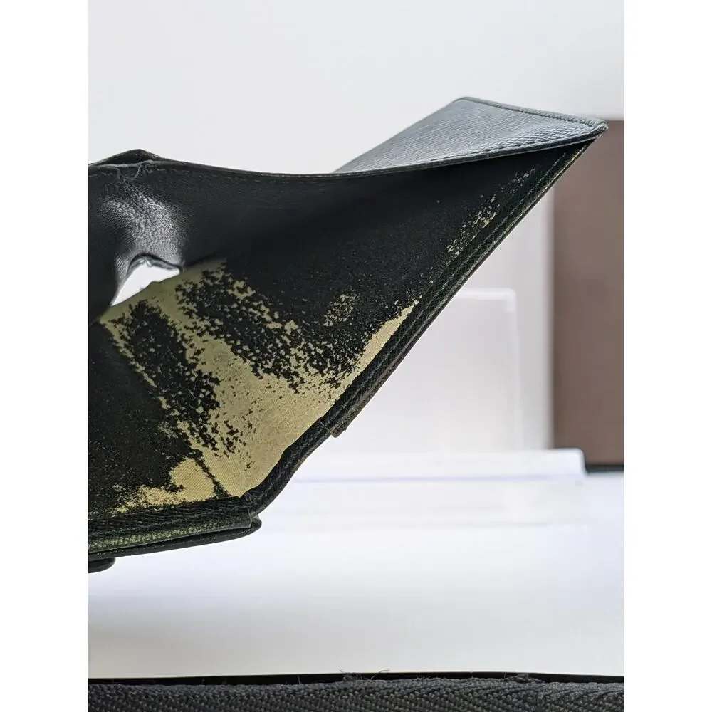 Auth Louis Vuitton with COA Taiga Bifold Wallet – Green